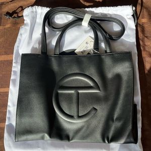 Black Telfar Bag (Medium)